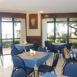 Flat 912 - Iate Plaza Hotel