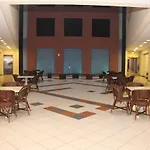 Flat 912 - Iate Plaza Hotel